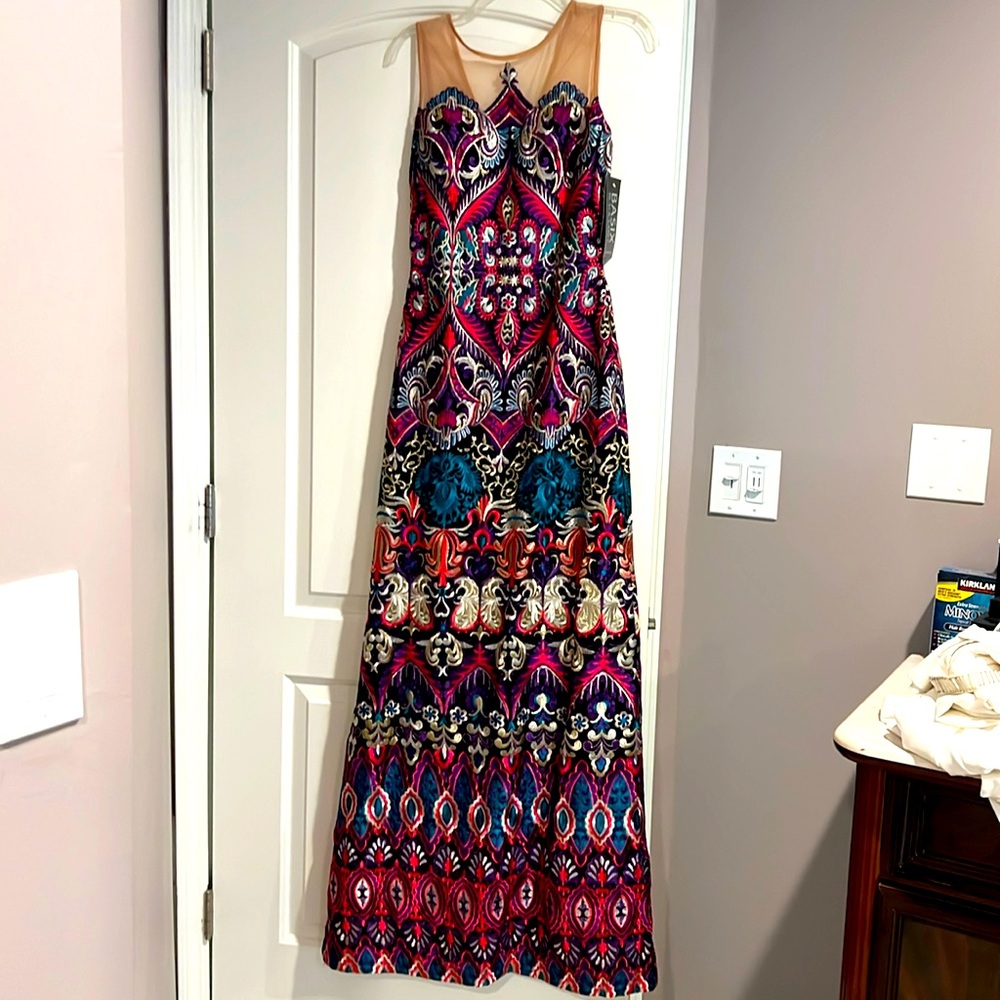 Basix black label maxi gown size 2 NWT peacock colors